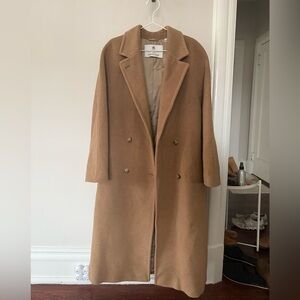 Aritzia Babaton The Slouch Coat